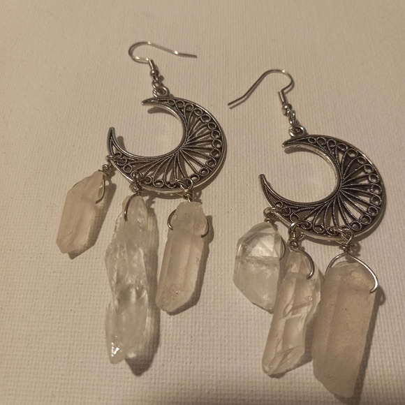 ๐ crecent moon quartz crystal earings - Picture 3 of 13